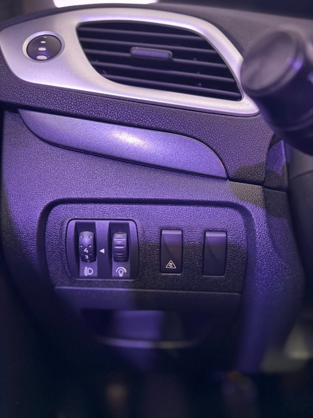 RENAULT Scenic 1.5 dCi 110CV Dynamique - 19