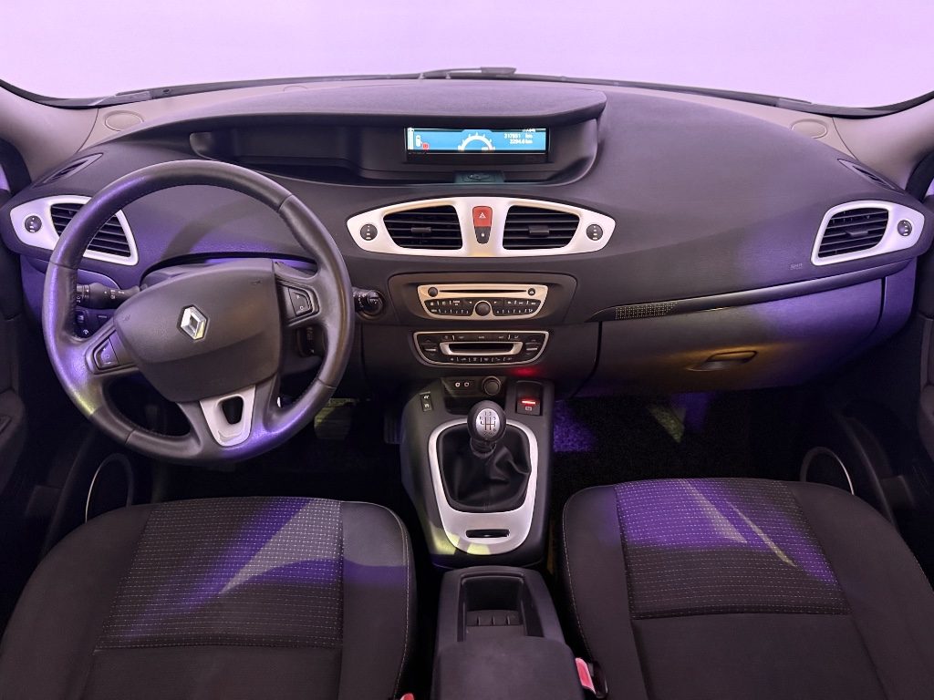 RENAULT Scenic 1.5 dCi 110CV Dynamique - 13