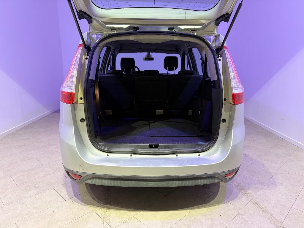 RENAULT Scenic 1.5 dCi 110CV Dynamique - 10