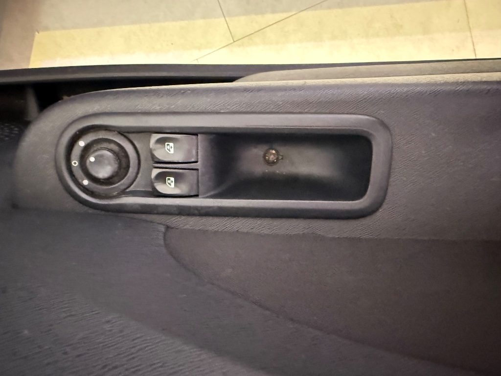 RENAULT Twingo 1.2 16V 3P 75 CV - 5