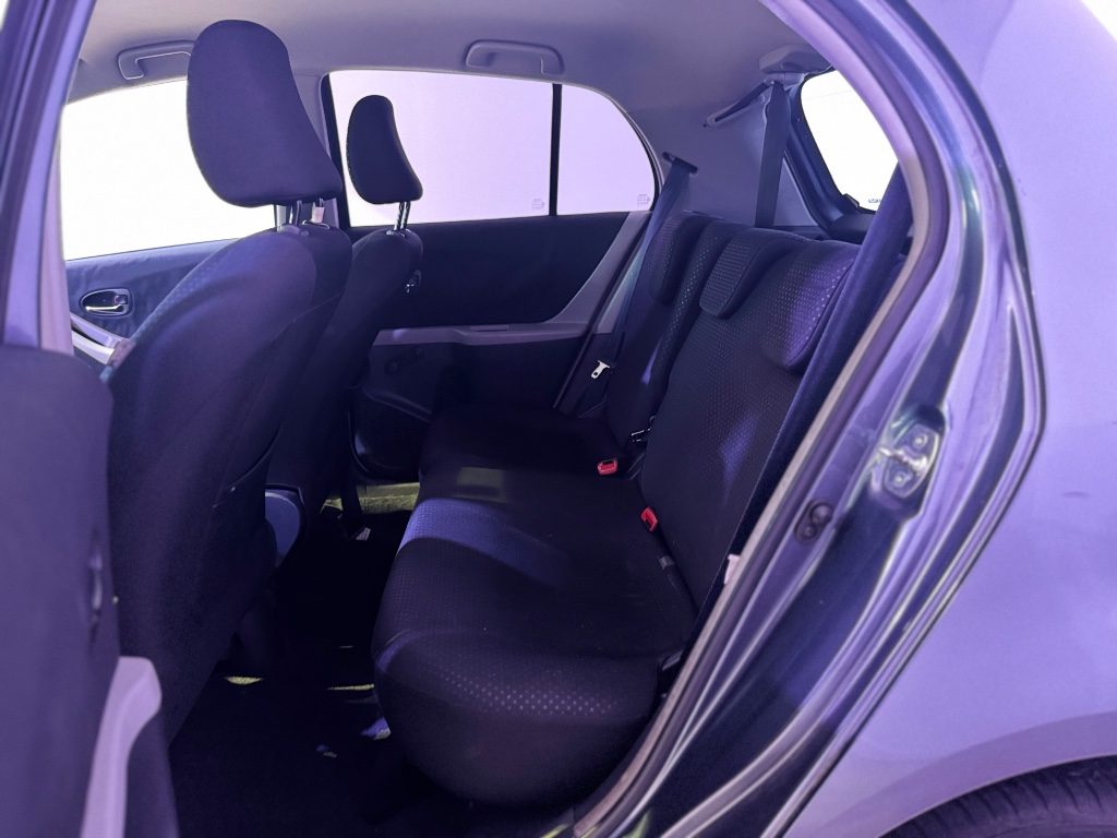 TOYOTA Yaris 1.3 5 porte M-MT S - 5