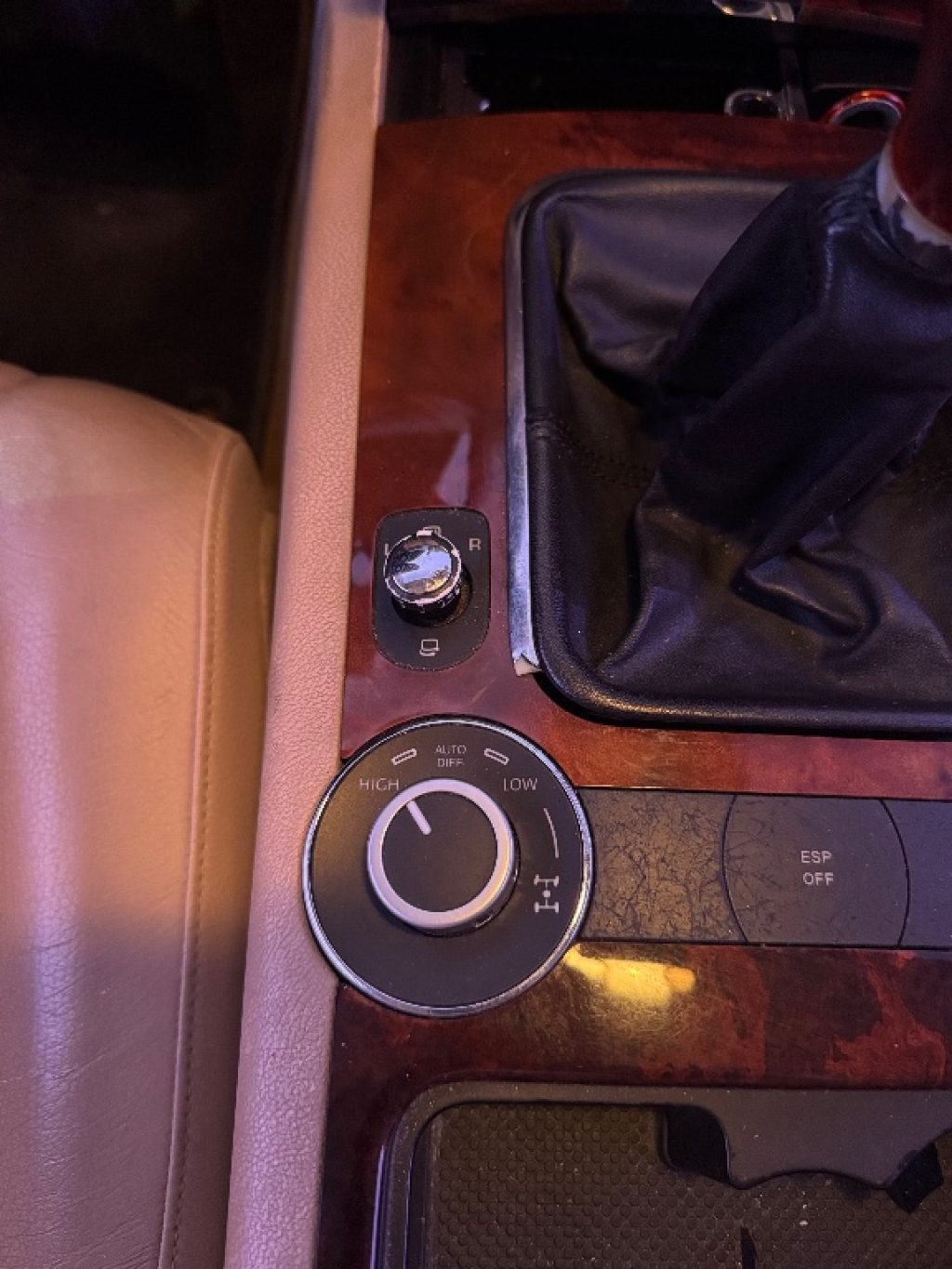 VOLKSWAGEN Touareg 2.5 R5 TDI - 7