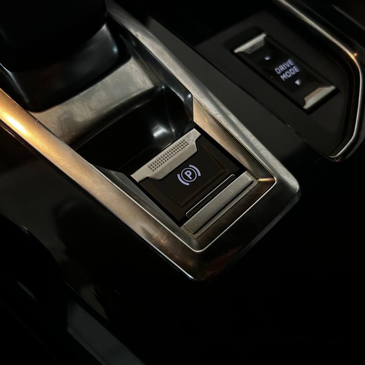 PEUGEOT 3008 Hybrid 225 e-EAT8 GT Pack TETTO APRIBILE - 31