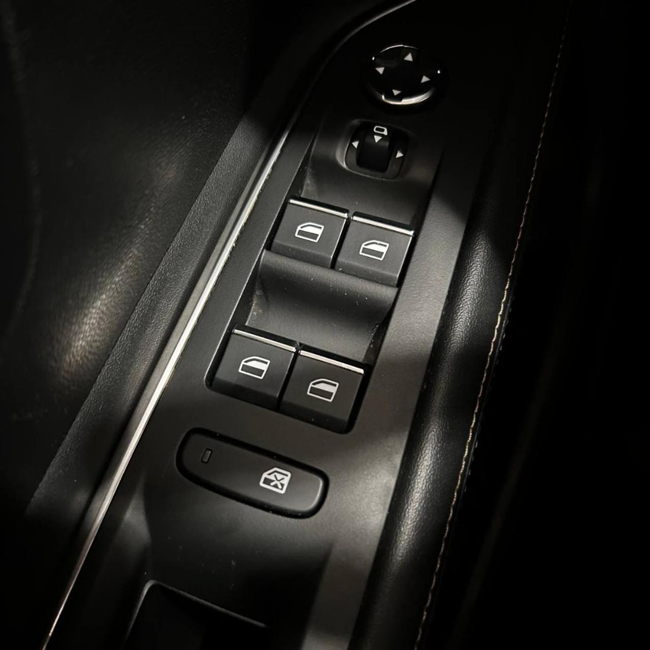 PEUGEOT 3008 Hybrid 225 e-EAT8 GT Pack TETTO APRIBILE - 37