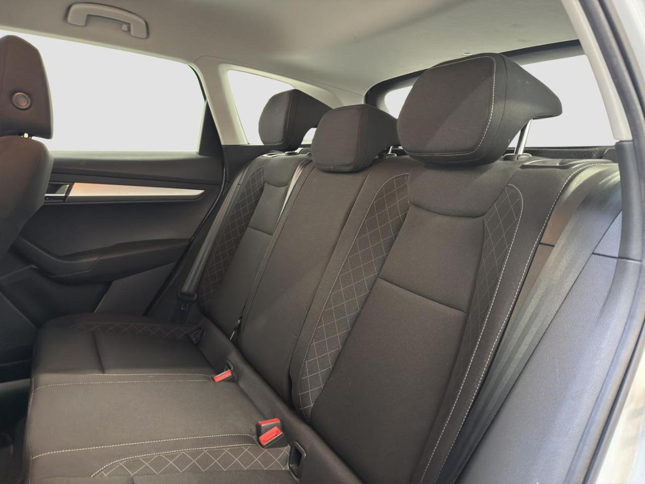 SKODA Karoq 1.0 TSI Style*FORMULA S* - 11