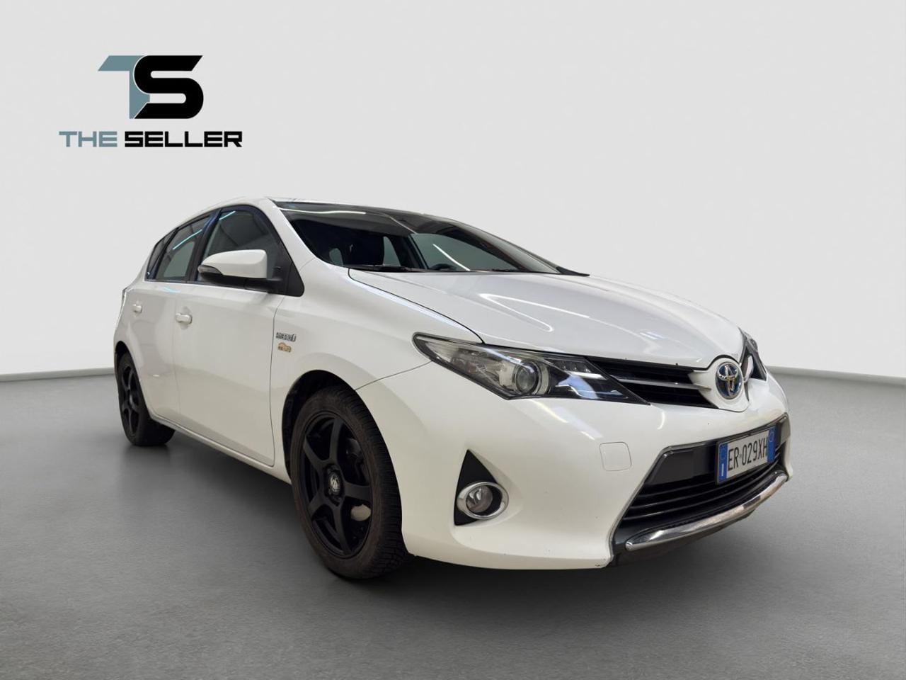 TOYOTA Auris 1.8 Hybrid Active*FULL SERVICE TOYOTA* - 4