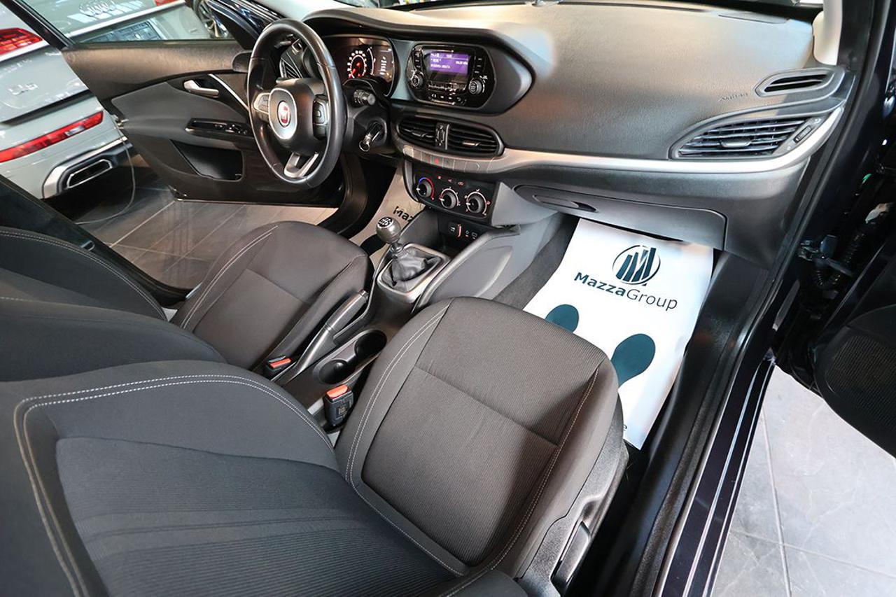 FIAT Tipo 1.4 5p Easy - 15