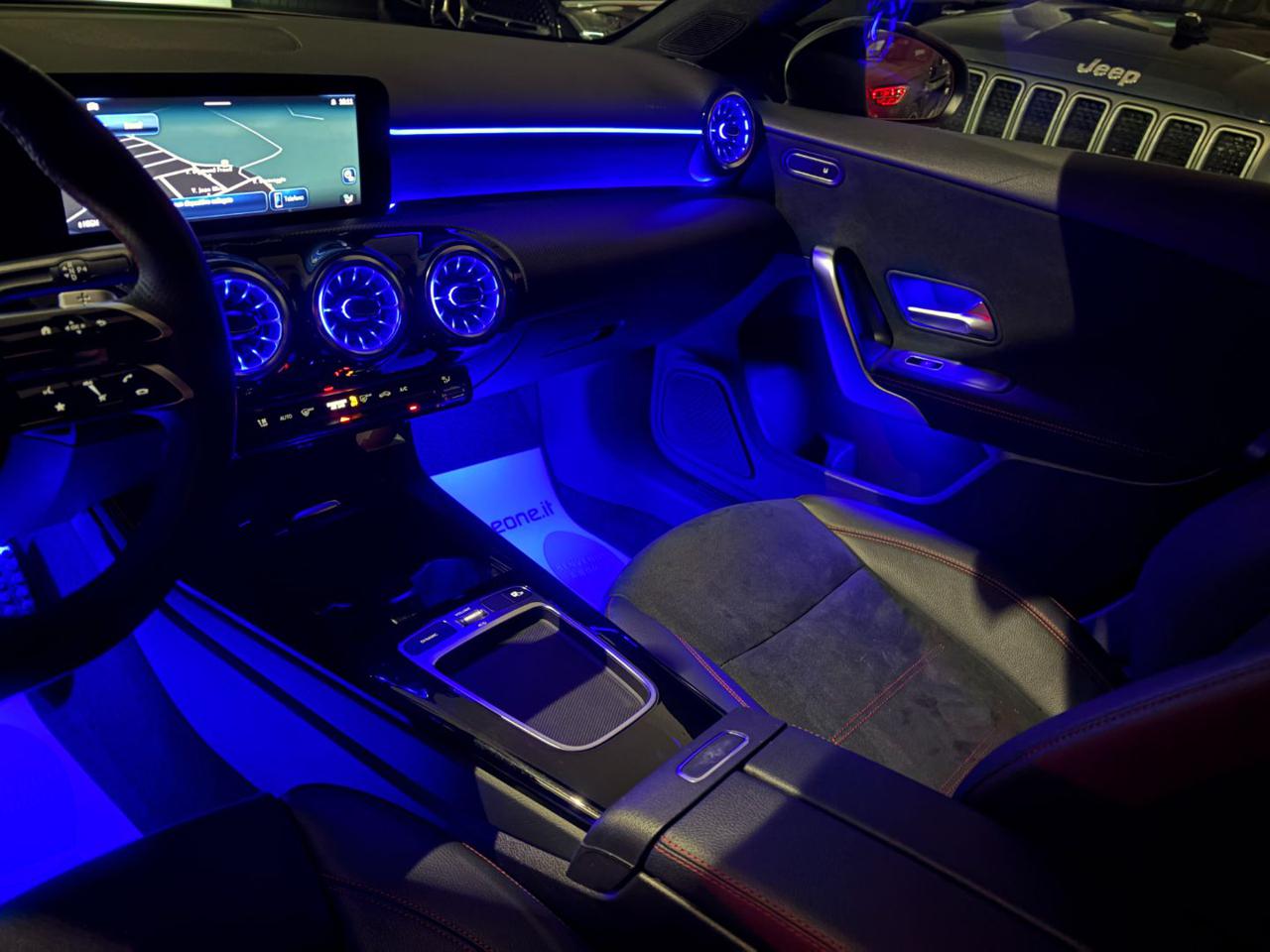 MERCEDES-BENZ A 180 d Automatic AMG Line Premium Plus TETTO PACK NIGHT - 28