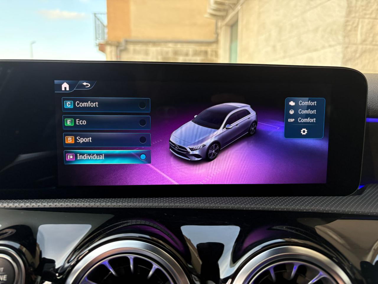 MERCEDES-BENZ A 180 d Automatic AMG Line Premium Plus TETTO PACK NIGHT - 32