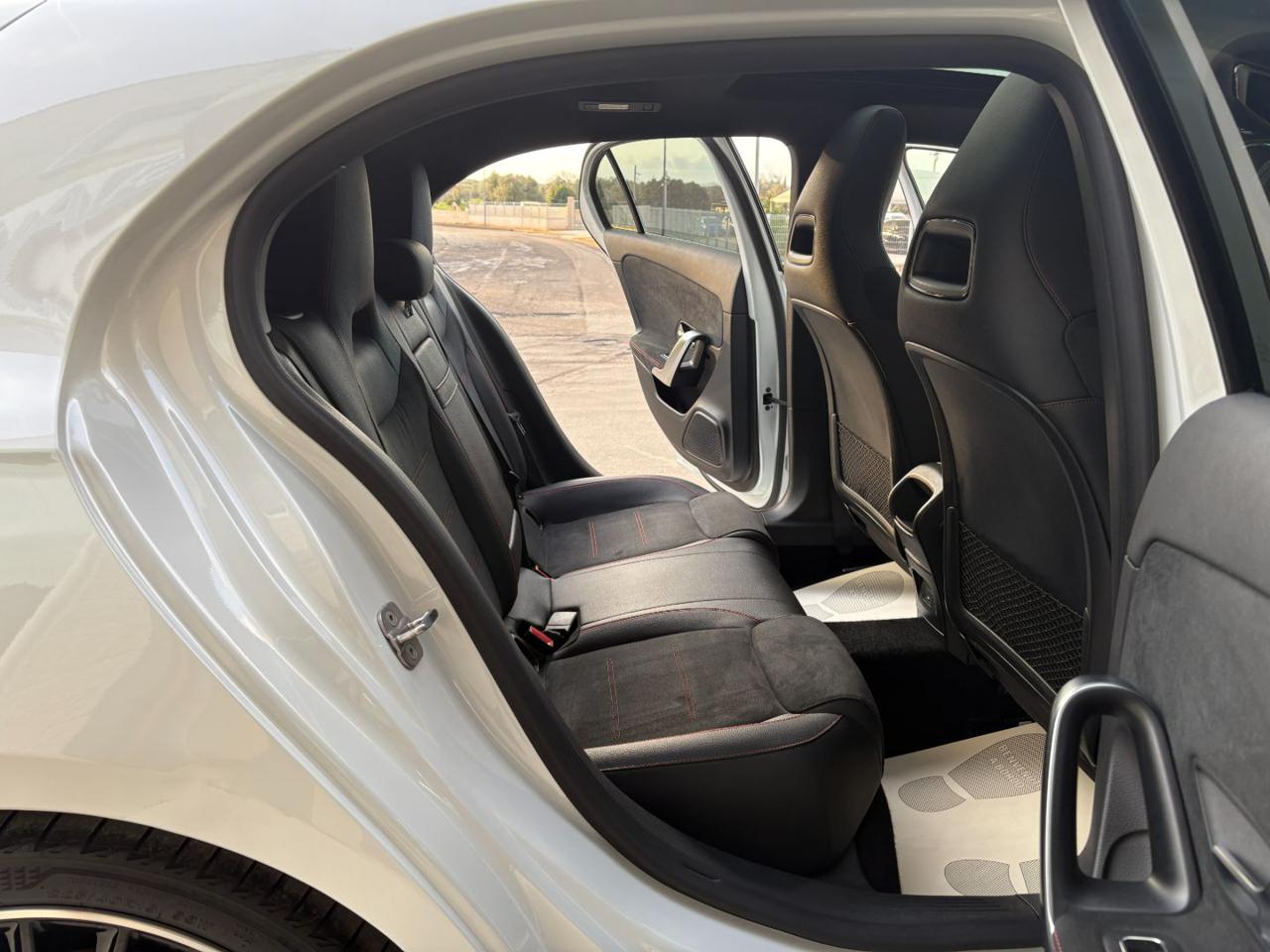 MERCEDES-BENZ A 180 d Automatic AMG Line Premium Plus TETTO PACK NIGHT - 15