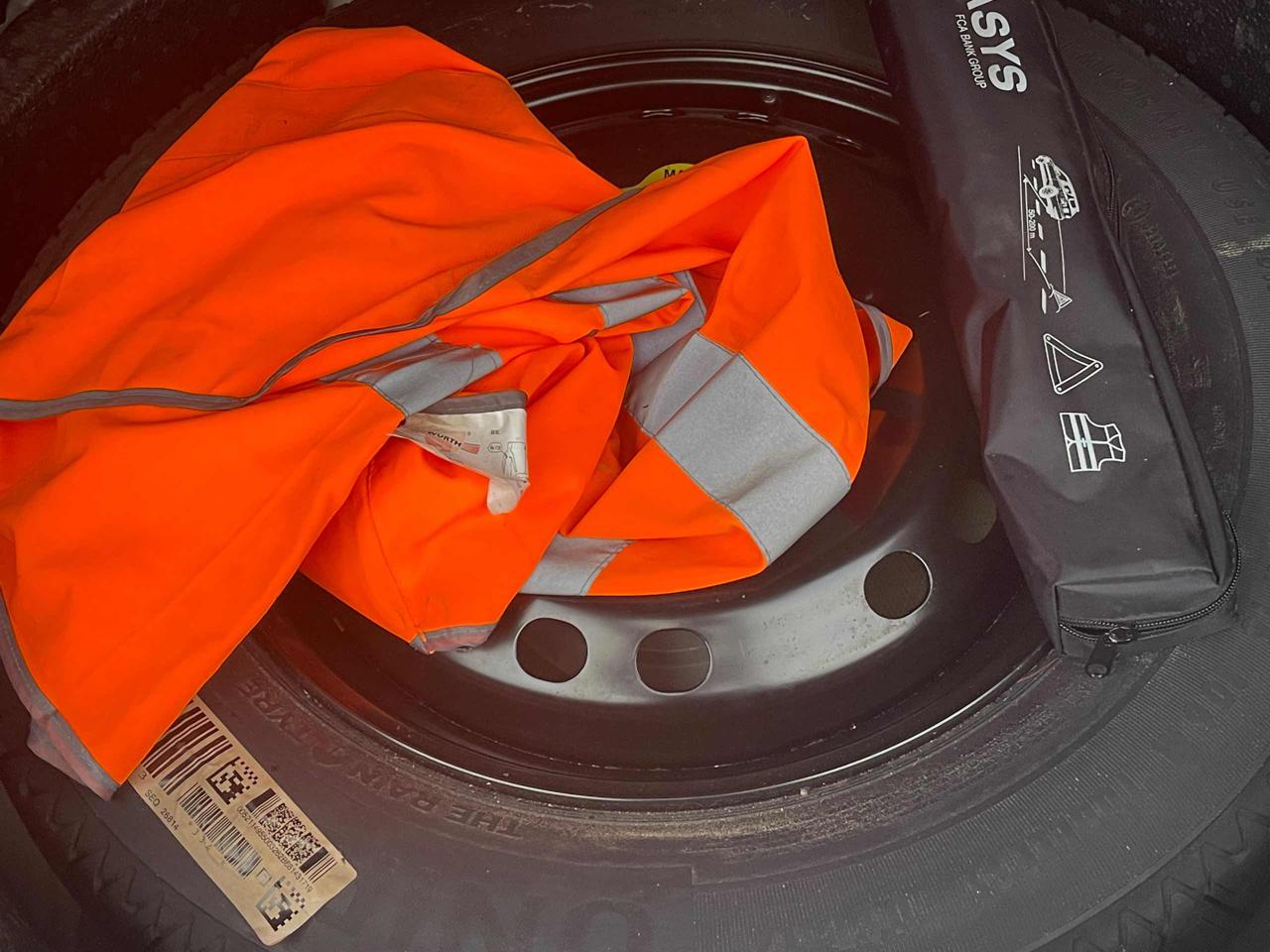 FIAT 500X 1.0 T3 120 CV Lounge Bicolore Avorio Nero 11.900€ - 21