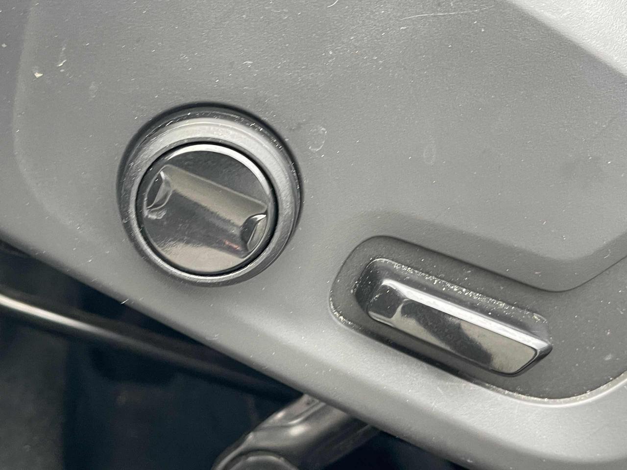 VOLVO XC60 B4 automatico Essential Diesel MILD HYBRID - 13