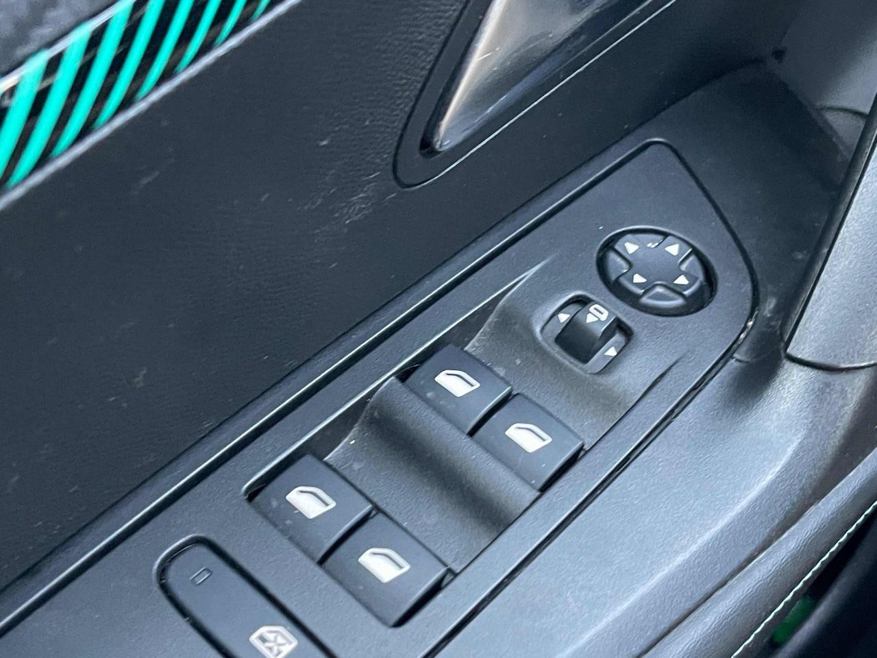 PEUGEOT 2008 BlueHDi 110 S&S Allure - 10