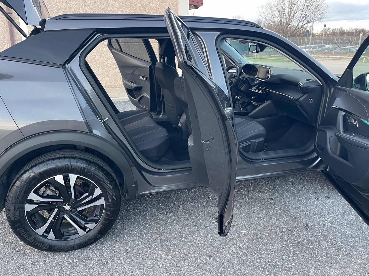 PEUGEOT 2008 BlueHDi 110 S&S Allure - 23