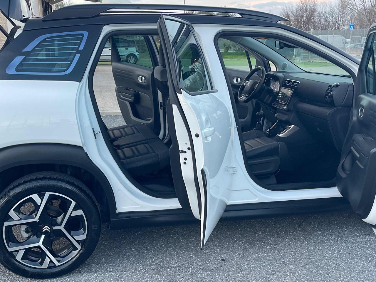 CITROEN C3 Aircross BlueHDi 110 S&S Shine Pack Bicolor Bianco Nero - 4