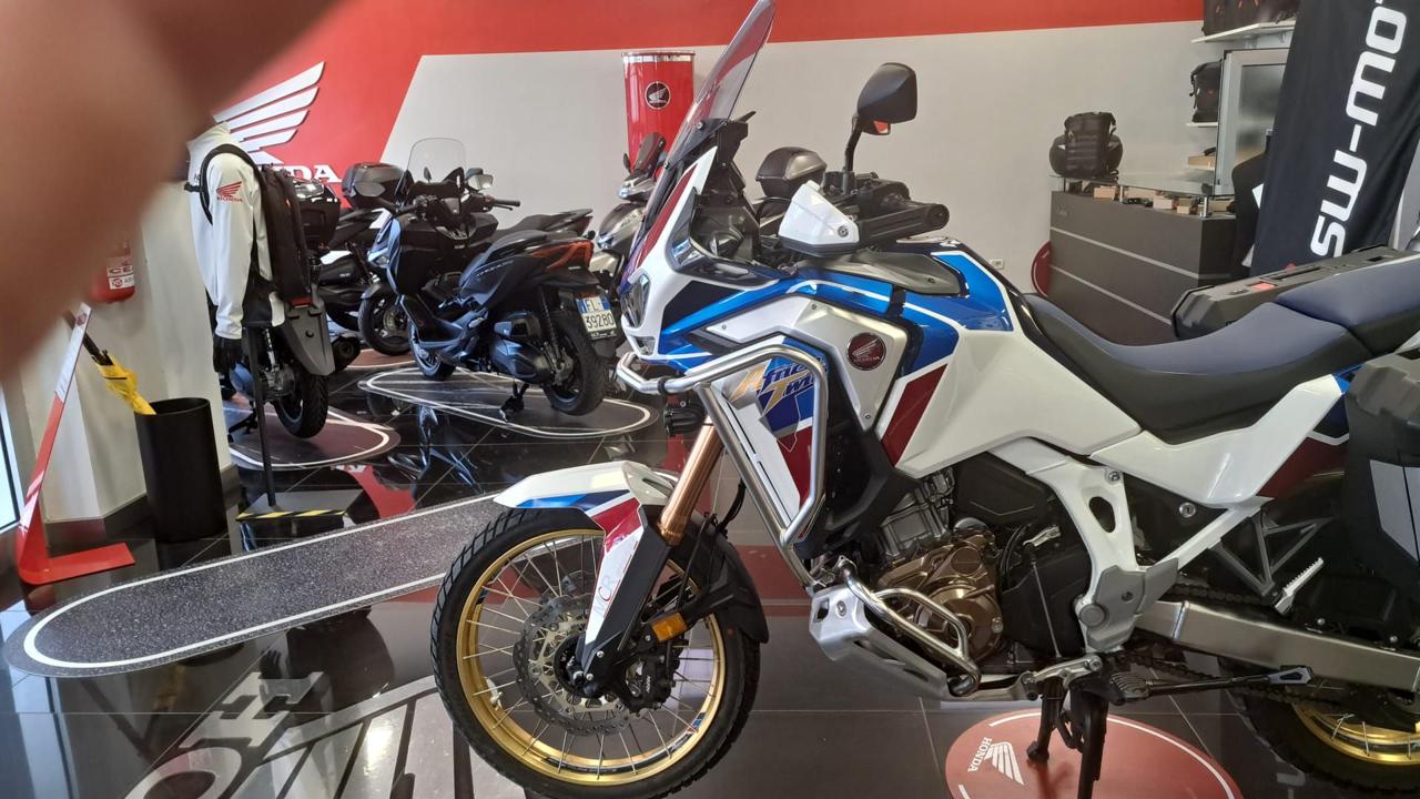 HONDA Africa Twin CRF 1100 L Adventure sports manuale - 4
