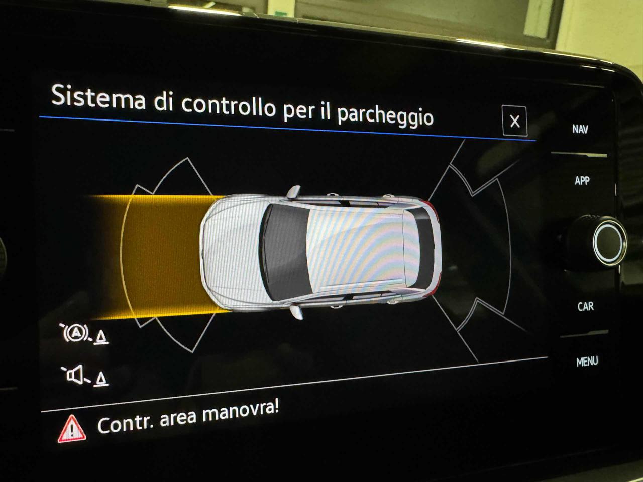 VOLKSWAGEN T-Roc 2.0 TDI SCR Life - 15