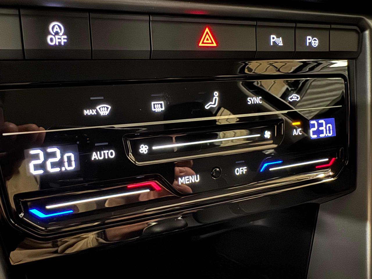 VOLKSWAGEN T-Roc 2.0 TDI SCR Life - 13