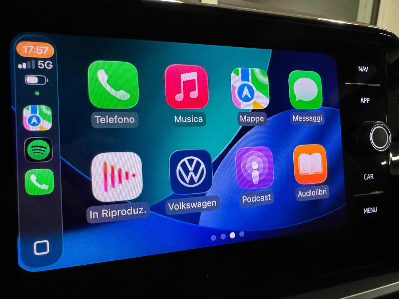 VOLKSWAGEN T-Roc 2.0 TDI SCR Life - 22