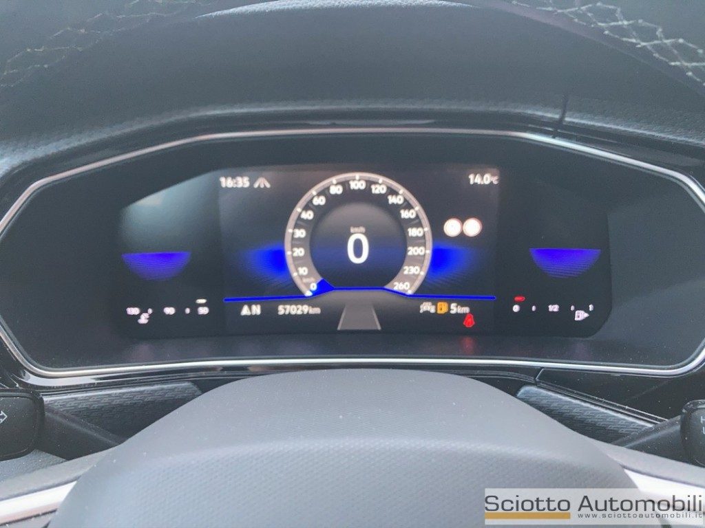 VOLKSWAGEN T-Cross 1.0 TSI 110 CV Sport - 11