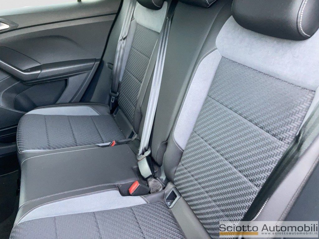 VOLKSWAGEN T-Cross 1.0 TSI 110 CV Sport - 13
