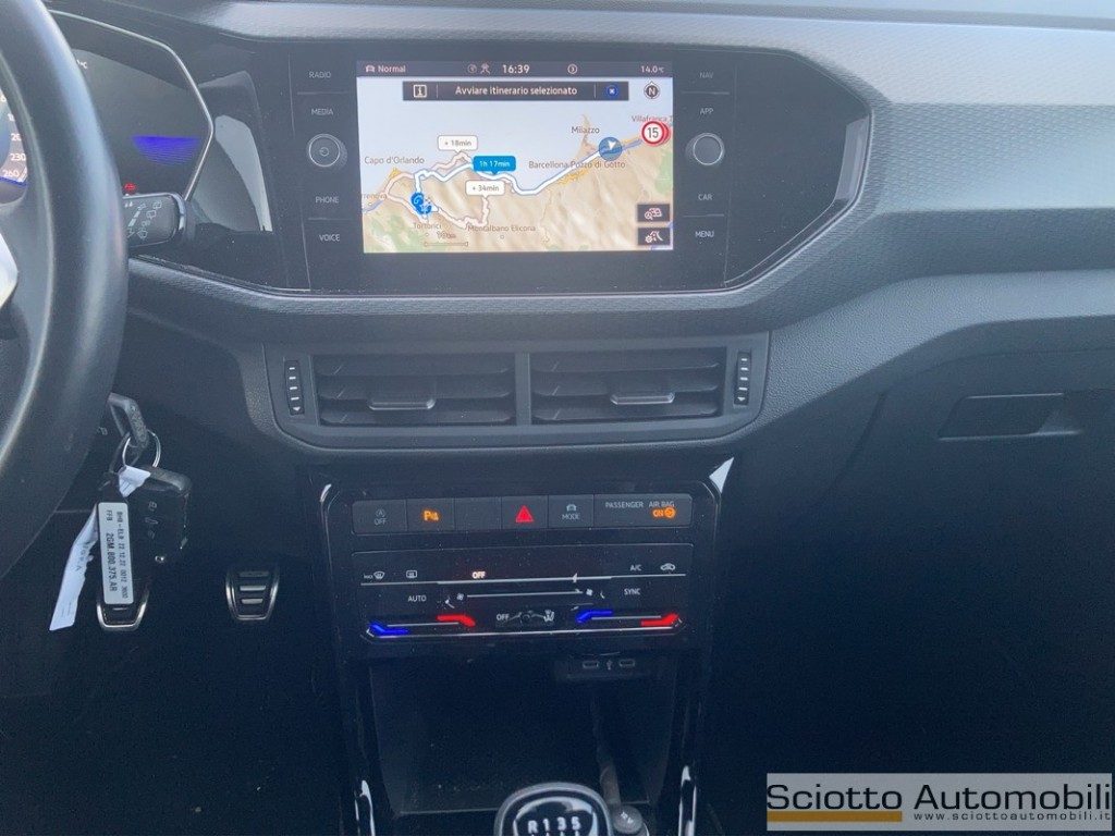 VOLKSWAGEN T-Cross 1.0 TSI 110 CV Sport - 16