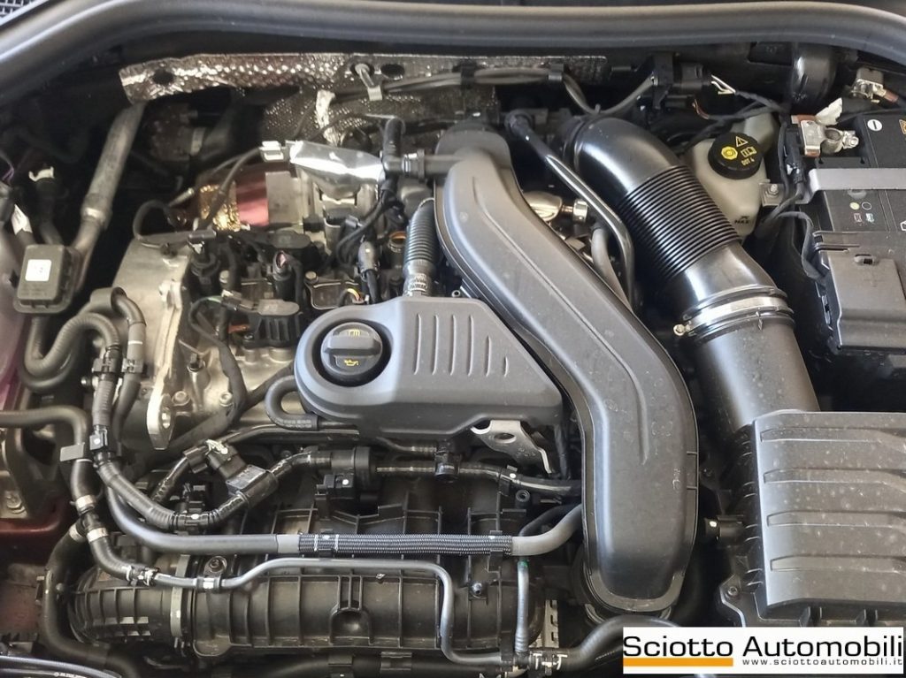 VOLKSWAGEN T-Roc 1.5 eTSI ACT DSG Style - 18