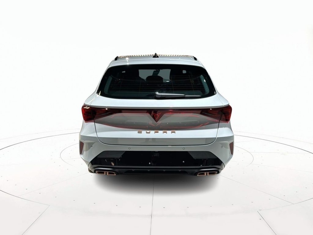 CUPRA Leon sportstourer 1.5 e-hybrid 204cv dsg - 4