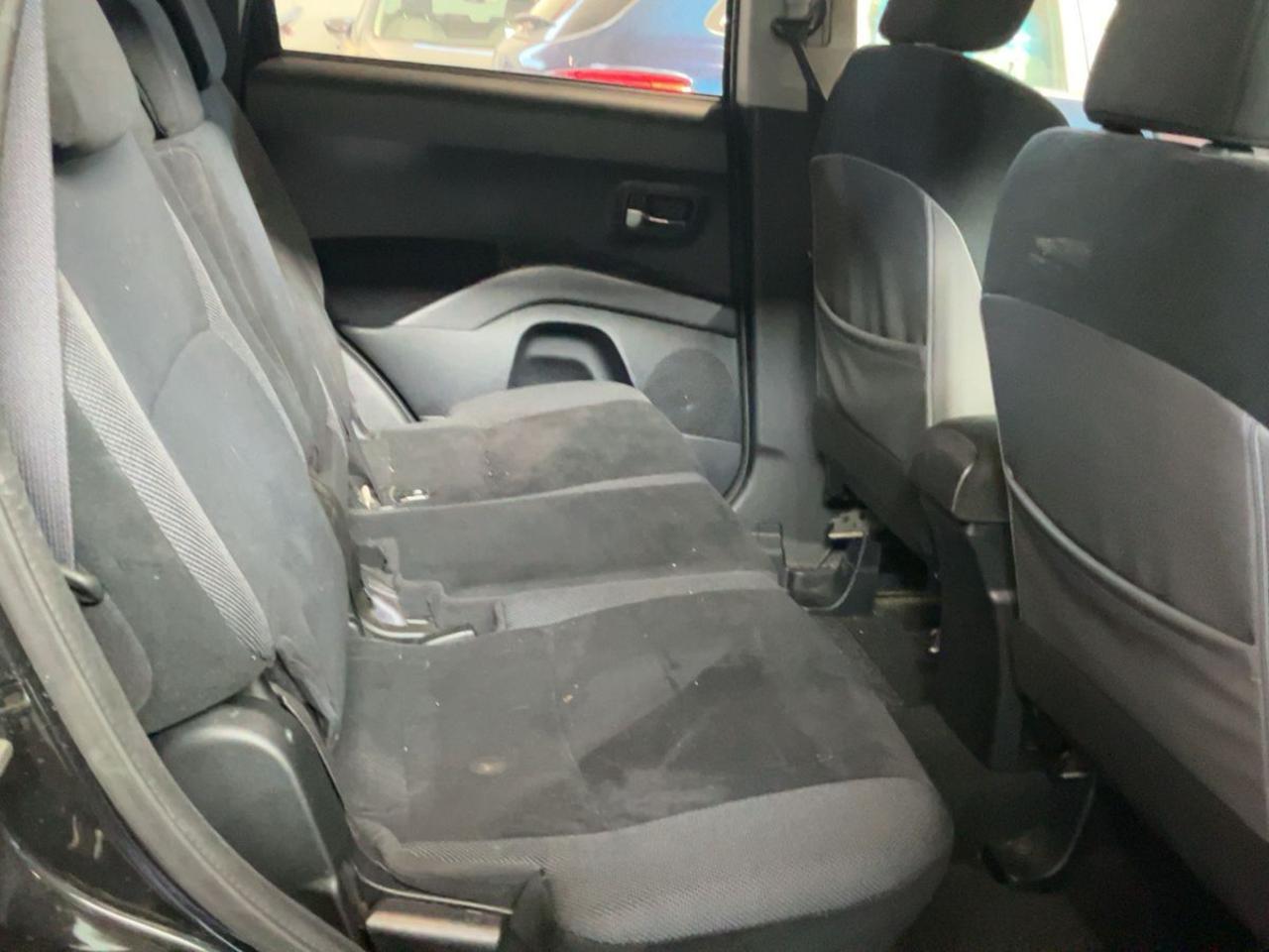 MITSUBISHI Outlander 2.0 DI-D Instyle 7 p.ti DPF - 8