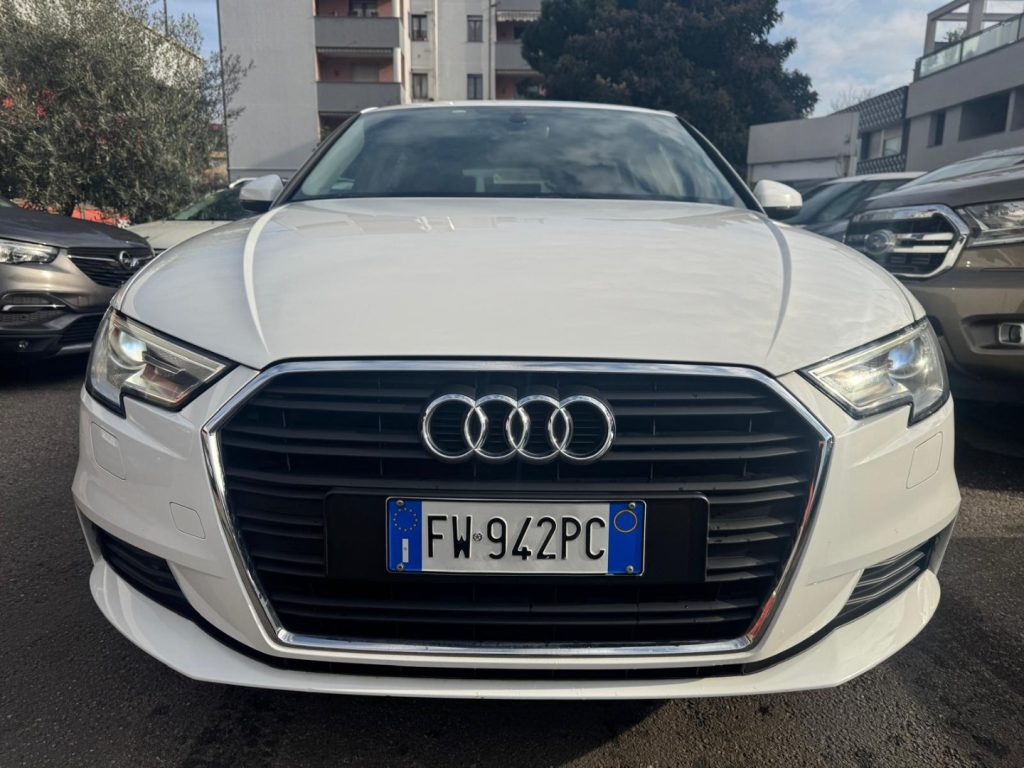 AUDI A3 SPB 30 TDI S tronic Admired - 4