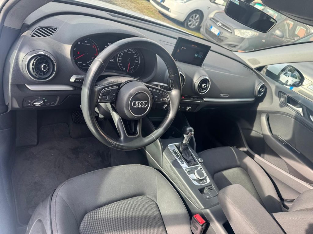AUDI A3 SPB 30 TDI S tronic Admired - 8