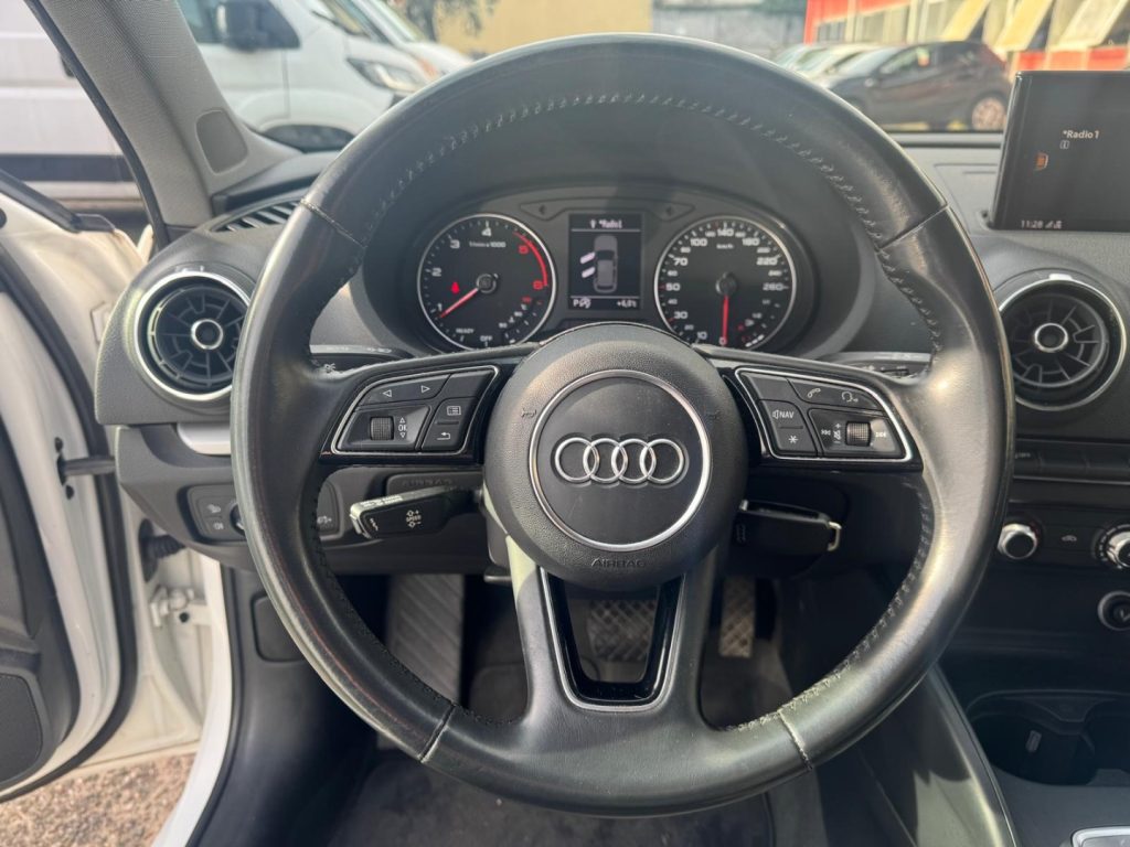 AUDI A3 SPB 30 TDI S tronic Admired - 10