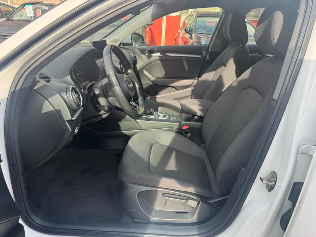 AUDI A3 SPB 30 TDI S tronic Admired - 16