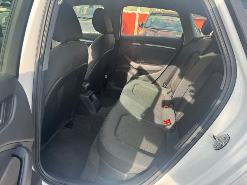 AUDI A3 SPB 30 TDI S tronic Admired - 19