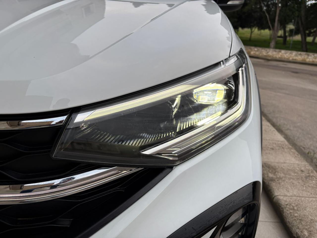 VOLKSWAGEN Taigo 1.0 TSI 116 CV DSG R-Line TETTO APR/PAN - 44