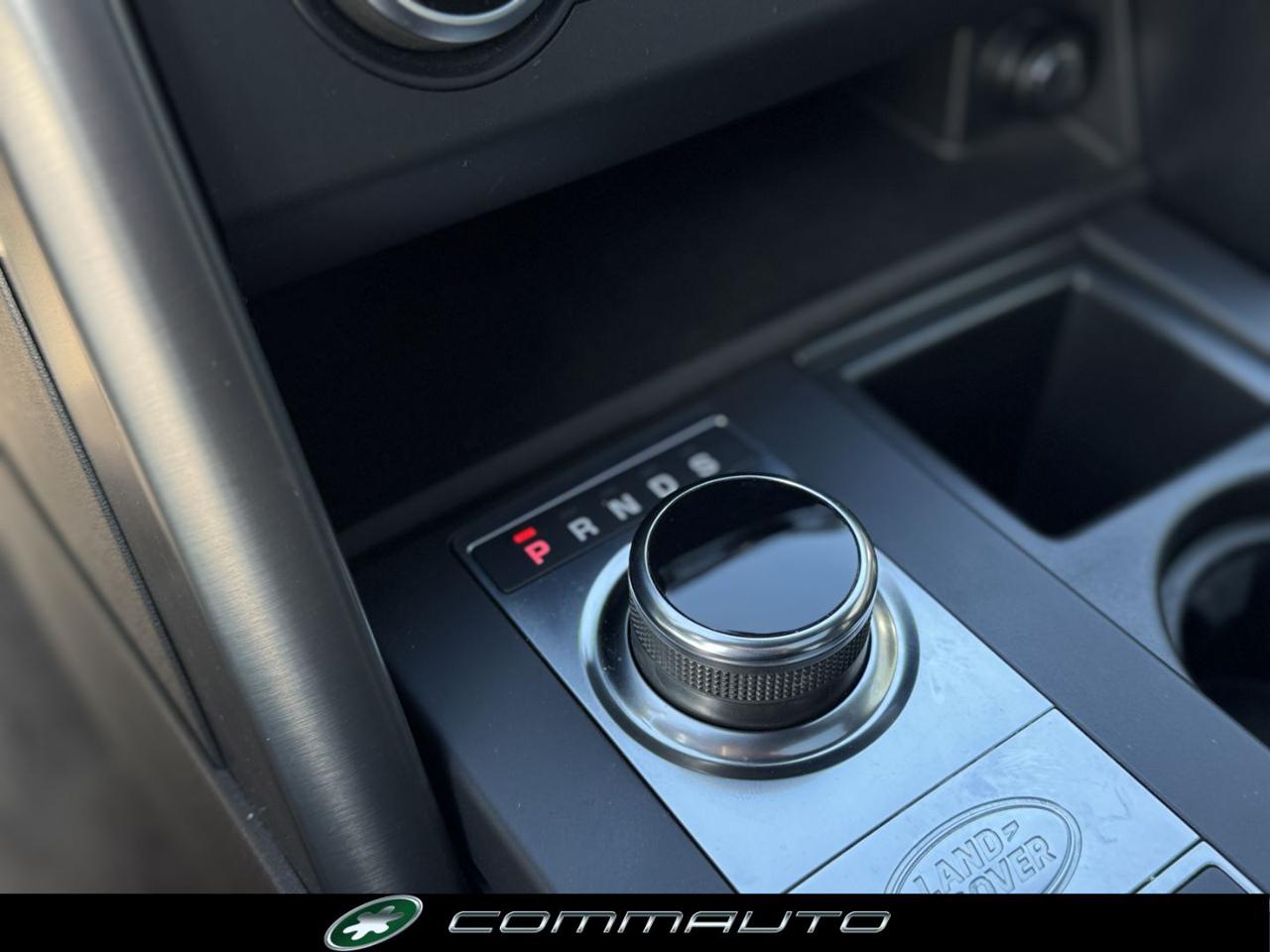 LAND ROVER Discovery 3.0 SDV6 306 CV Landmark Edition - 21