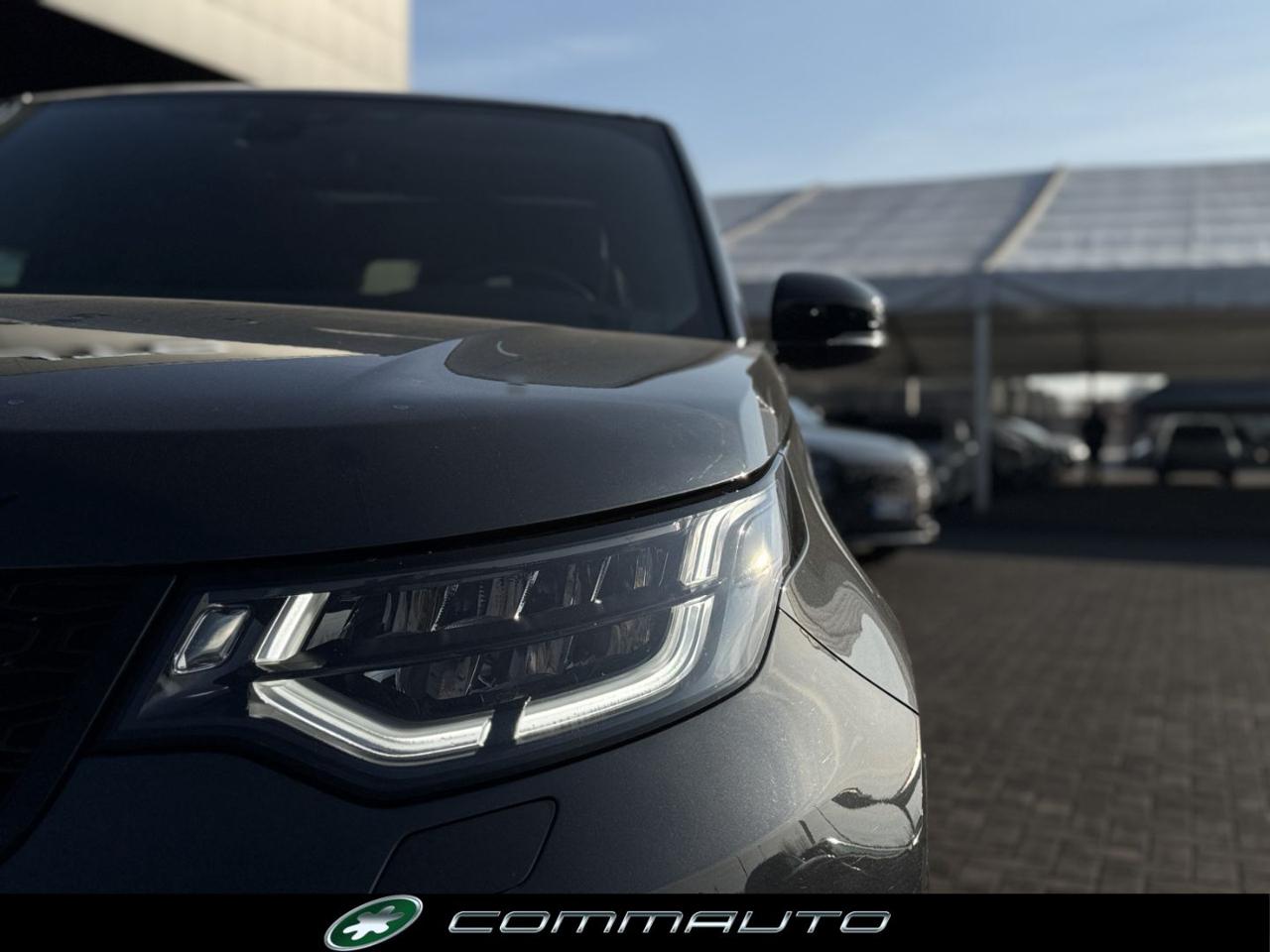 LAND ROVER Discovery 3.0 SDV6 306 CV Landmark Edition - 6