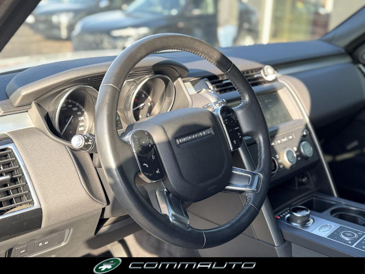 LAND ROVER Discovery 3.0 SDV6 306 CV Landmark Edition - 15