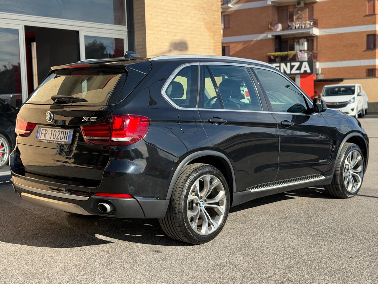 BMW X5 xDrive25d Experience SPORT (FULL OPTIONAL) - 7