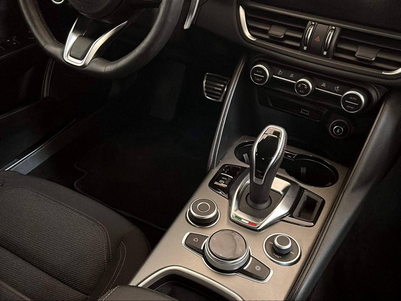 ALFA ROMEO Giulia 2.0 Turbo 280 CV AT8 AWD Q4 Sprint - 26