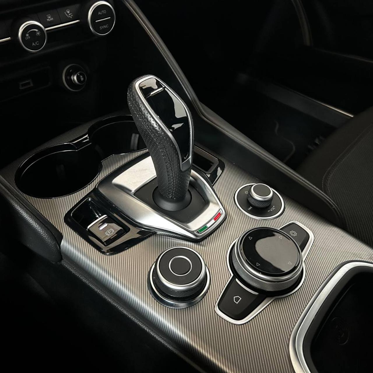 ALFA ROMEO Giulia 2.0 Turbo 280 CV AT8 AWD Q4 Sprint - 27