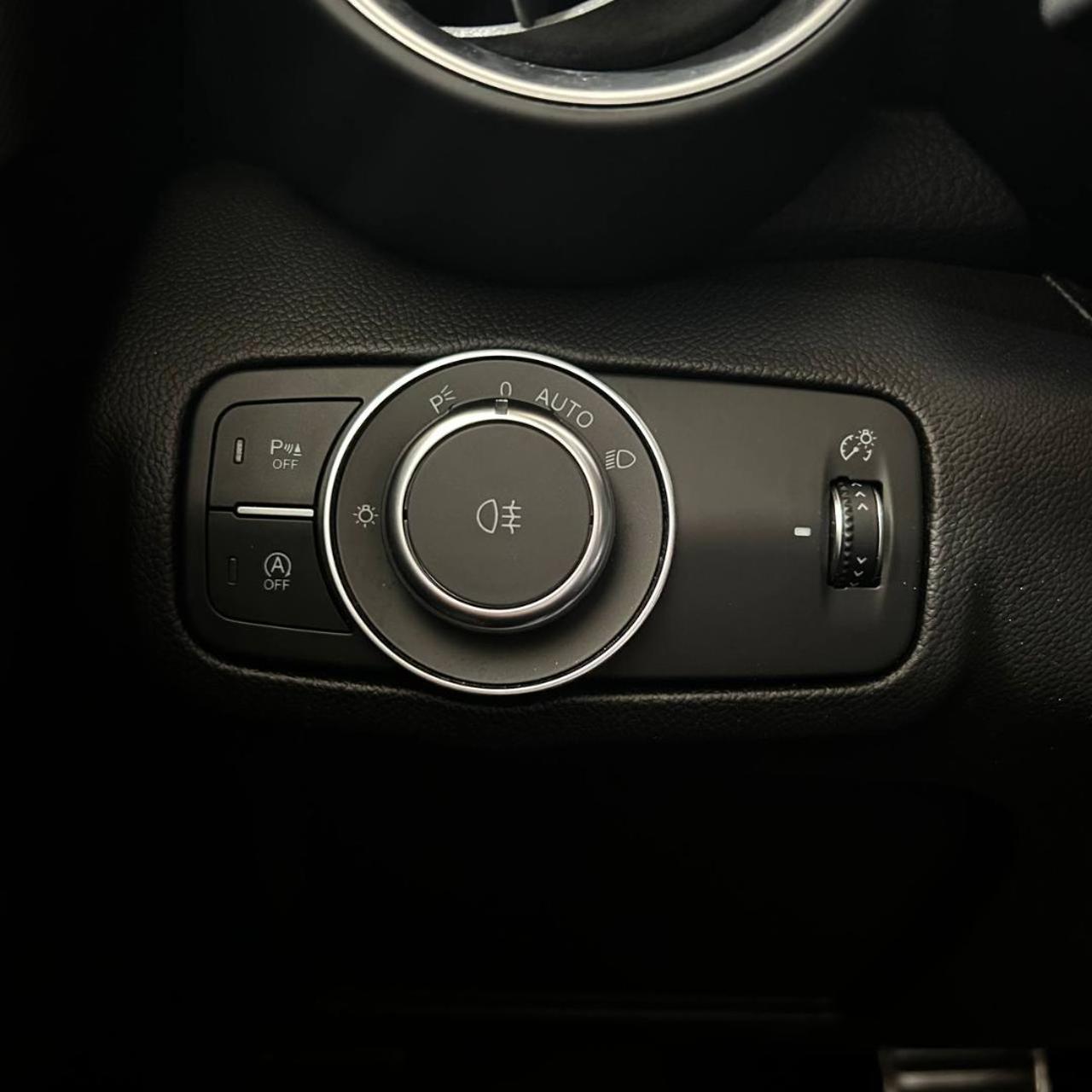 ALFA ROMEO Giulia 2.0 Turbo 280 CV AT8 AWD Q4 Sprint - 29