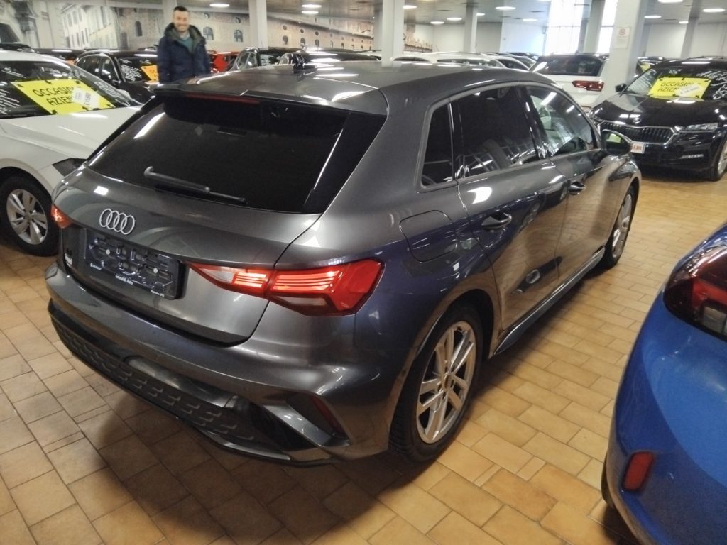 AUDI A3 SPORTBACK 35 TDI S tronic S line GAR.AUDI 2030 - 6