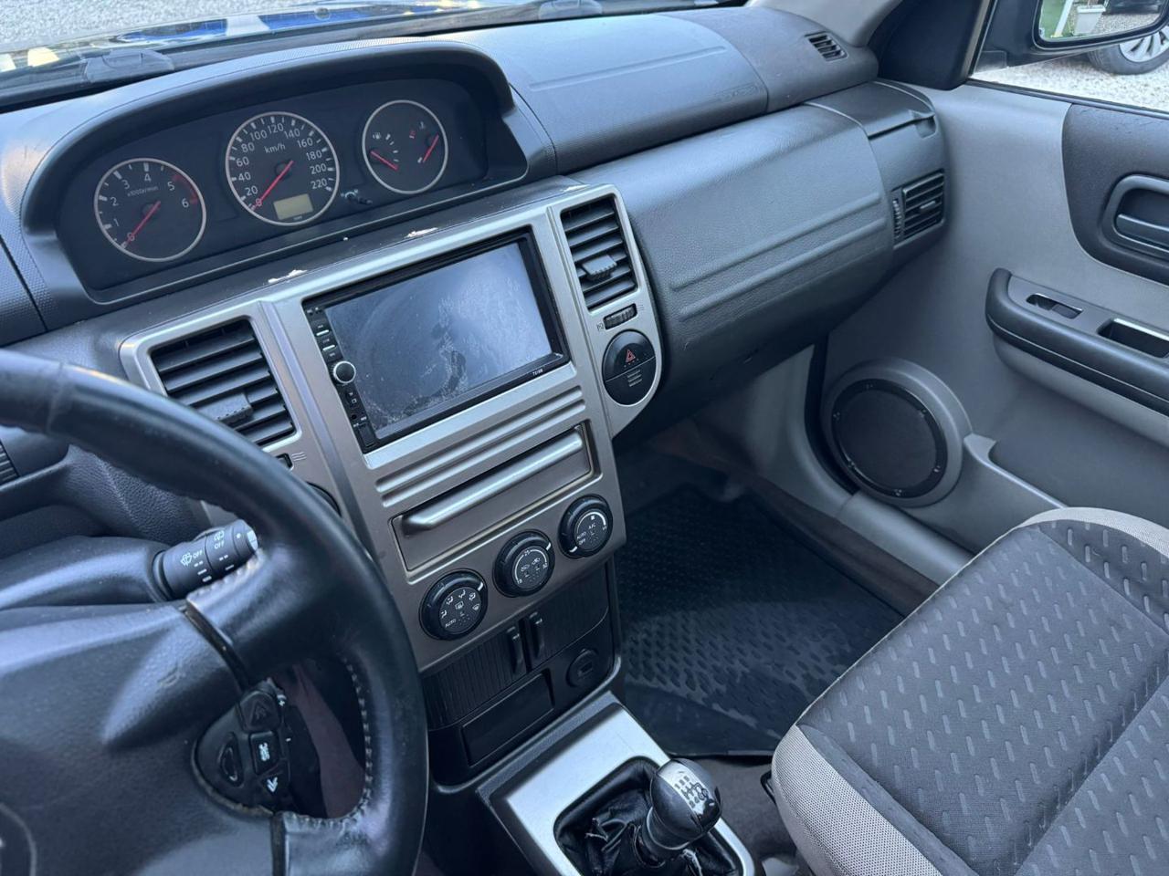 NISSAN X-Trail 2.2 dCi Elegance - 9