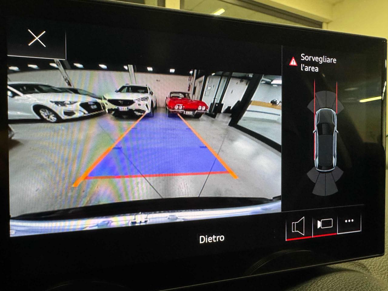 AUDI Q2 35 TDI S tronic Business Advanced - 10