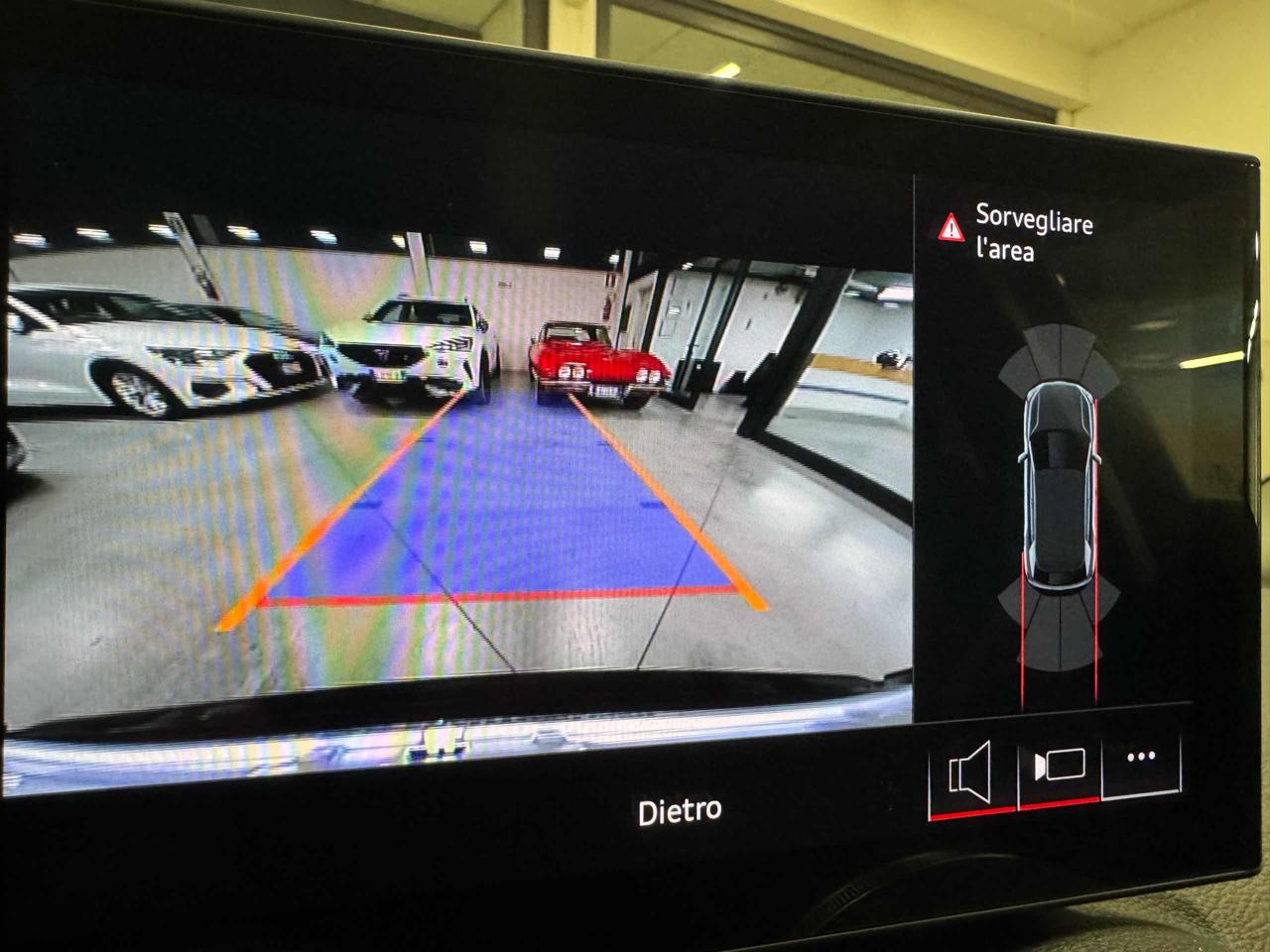 AUDI Q2 35 TDI S tronic Business Advanced - 11