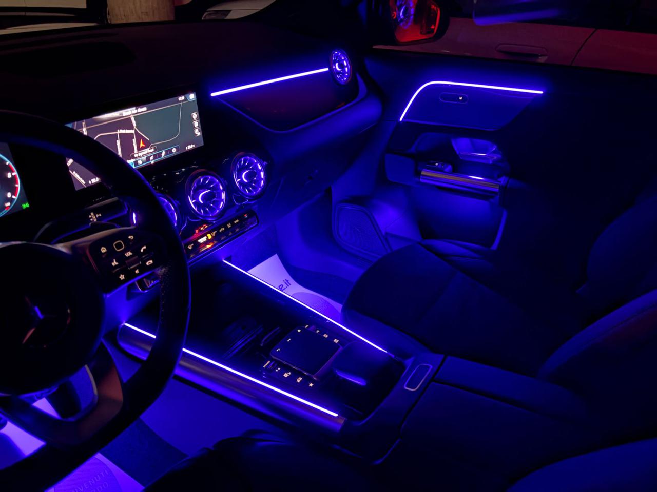 MERCEDES-BENZ GLA 200 d Automatic Premium Amg Pack Night - 33