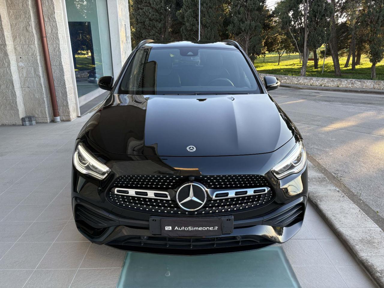 MERCEDES-BENZ GLA 200 d Automatic Premium Amg Pack Night - 2