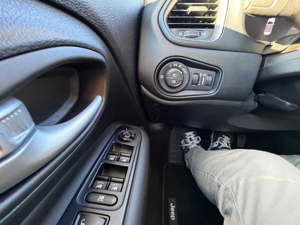 JEEP Renegade 1.5 Turbo T4 MHEV Summit - 18