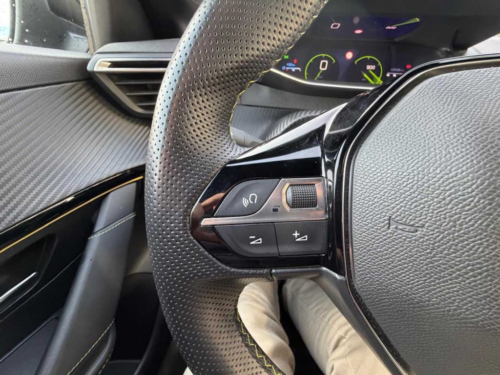 PEUGEOT 208 PureTech 100 Stop&Start 5 porte GT - 17